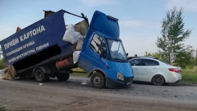 В Челябинской области "ГАЗель" переломилась пополам прямо на ходу - vesti.ru - Россия - Челябинская обл. - Копейск