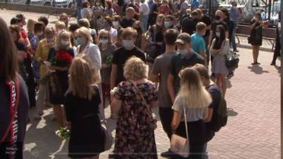 Жители Барнаула простились с погибшей на турбазе семьей чиновника - nation-news.ru - Барнаул - респ. Алтай