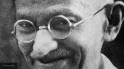 Махатма Ганди - Легендарные очки Махатмы Ганди проданы британским аукционным домом - inforeactor.ru - Юар