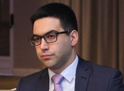 Рустам Бадасян - Министр юстиции разъясняет: Ваграм Аветисян не был моим кандидатом в судьи КС - news.am - Армения