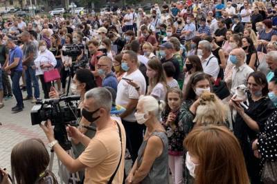 Украинские города охватил бунт из-за ужесточения карантина, кадры: "Мы тоже хотим есть" - politeka.net
