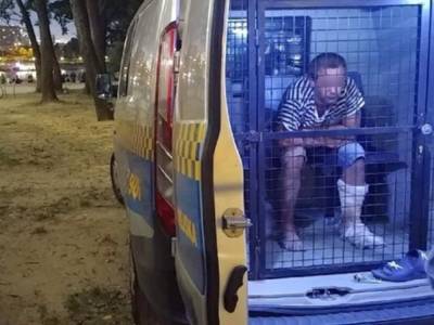 Пьяный украинец бегал по пляжу в Польше в окровавленной одежде и с ножом в руках - golos.ua - Украина - Польша - Варшава