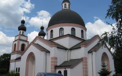 В Запорожье возле храма девушка совершила самоубийство путем самосожжения - rbc.ua - Украина - Запорожская обл. - Запорожье