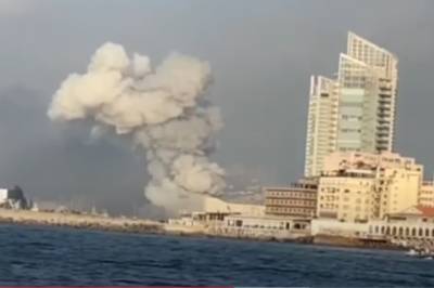 В результате взрыва в Бейруте рухнули несколько зданий - aif.ru - Дзержинск - Ливан - Бейрут - Бейрут - По