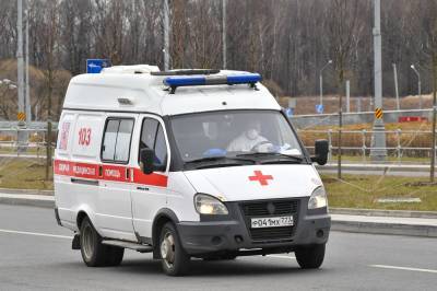 Пассажир такси ранил ножом водителя на западе Москвы - vm.ru - Россия