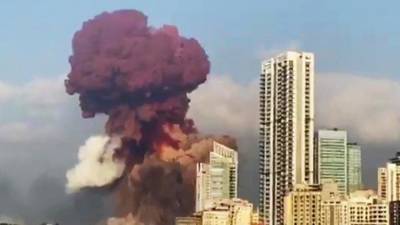 «Я всю жизнь снимал войны, но такого не видел!» — Хроника мощного взрыва в Бейруте - 5-tv.ru - Ливан - Бейрут - Бейрут