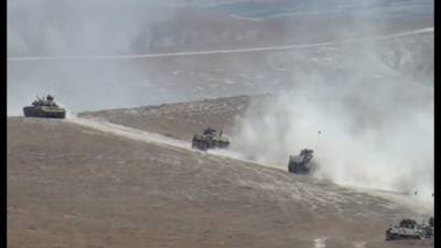 Азербайджано-турецкие войска отрабатывают контрнаступление. ВИДЕО - aze.az - Азербайджан