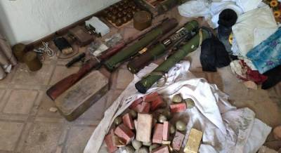 На Донбассе обезвредили схрон со взрывчаткой (фото) - unian.net - Украина