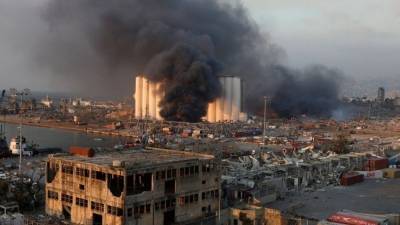 Марван Аббуд - Фото пожарных, входящих на склад в Бейруте за секунды до взрыва - 5-tv.ru - Ливан - Бейрут - Бейрут