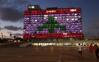 Рон Хульдаи - Человечность превыше любого конфликта: мэрию Тель-Авива подсветили флагом Ливана - rbc.ua - Израиль - Тель-Авив - Ливан - Бейрут