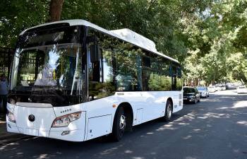 В Ташкенте начали замену старых Isuzu на новые китайские автобусы на газе - podrobno.uz - Китай - Узбекистан - Гонконг - Ташкент