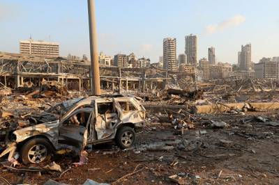 Олег Жданов - Взрывы в Бейруте могли быть целенаправленными, чтобы экономически добить Ливан, – военный эксперт - vkcyprus.com - Ливан - Бейрут