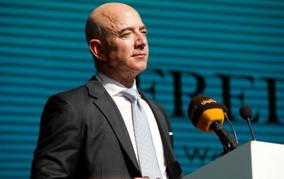 Джефф Безос - Владелец Amazon получит $2,4 млрд от продажи акций - korrespondent.net - США