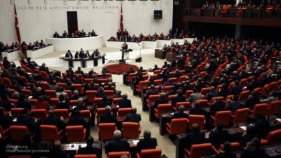 Мустафа Шентоп - Члены турецкого парламента оказались заражены COVID-19 - polit.info - Турция - Парламент