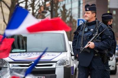Полиция задержала мужчину, взявшего заложников во французском банке - gazeta.ru - Израиль - Франция - Гавр