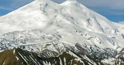 Третий за день альпинист попросил помощи на Эльбрусе - ren.tv - Москва - Россия - Чебоксары - Белгород - респ. Кабардино-Балкария