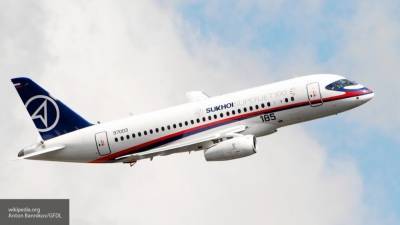 Самолет SSJ-100 подал сигнал тревоги за полчаса до посадки в Москве - newinform.com - Москва
