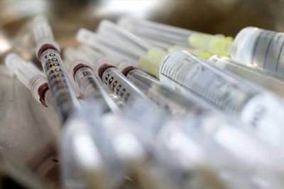 Наиля Аскер - Вирусолог заявил, что для прививок от Covid-19 противопоказаний нет - argumenti.ru - Россия - Сирия - Киев