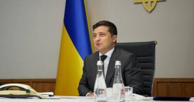 Владимир Зеленский - Зеленский заявил, что 11 дней тишины в Донбассе дают надежду на мир - ren.tv - Украина - Берлин - Минск - Донбасс