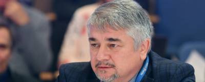 Ростислав Ищенко - Политолог Ищенко дал совет россиянам, в какой валюте хранить деньги - runews24.ru - Россия