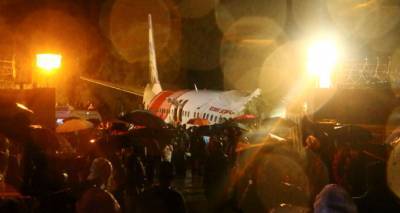Крушение индийского Boeing 737 в Кожикоде. Фотолента - ru.armeniasputnik.am - Индия - Кожикод