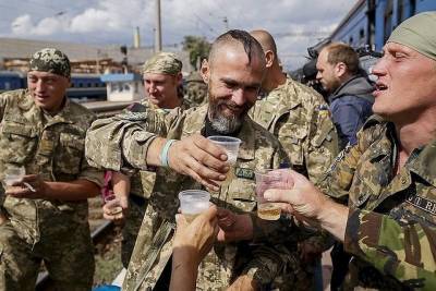 Пьяные украинские боевики устроили пожар — НМ ДНР - news-front.info - Украина - ДНР - населенный пункт Водяное