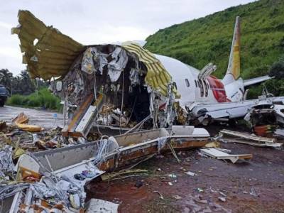 Дмитрий Кулеба - Авиакатастрофа в Индии: в МИД Украины выразили соболезнования - unn.com.ua - Украина - Киев - Индия - Кожикод