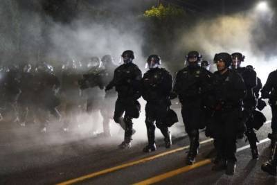 Протестующие в Портленде сожгли офис полиции - news-front.info - США - штат Орегон - Портленд