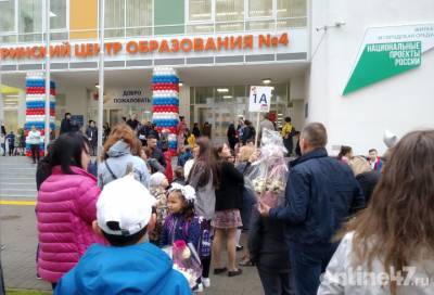 Александр Дрозденко - В ожидании первого звонка: В новой школе Мурино готовятся начать учебный год - online47.ru