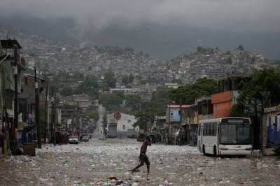 В Гаити в ходе столкновений бандитов погибли около 20 человек - СМИ - aif.ru - Гаити - Порт-О-Пренс