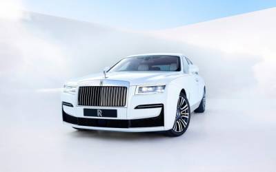 Rolls-Royce представил седан Ghost нового поколения - autostat.ru - США