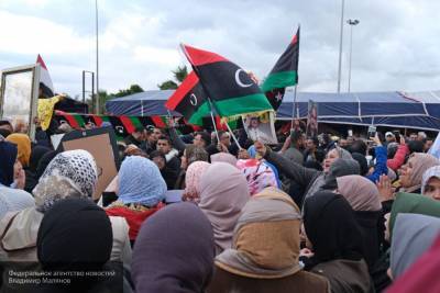 Ливия - Боевики ПНС использовали пулеметы и автоматы против протестующих ливийцев - newinform.com