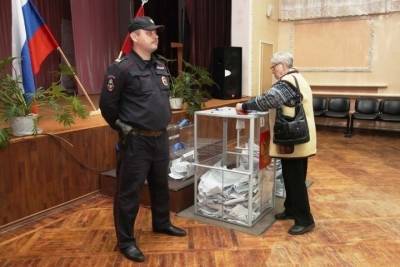 Три дня в особом режиме: в дни голосования порядок на костромских избирательных участках будут охранять 1000 полицейских и сотрудников Росгвардии - kostroma.mk.ru - Костромская обл.