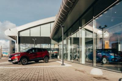 Renault в августе снизила продажи в России на 16% - autostat.ru - Россия