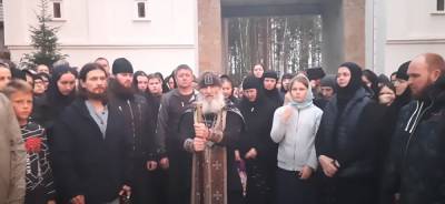 Николай Романов - Всеволод Могучев - Экс-схиигумен Сергий назвал отлучение от церкви «смертным приговором» и пригрозил гостям - znak.com - Екатеринбург