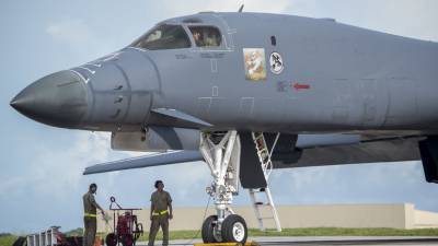 США перебросили четыре бомбардировщика B-1 на Гуам - russian.rt.com - Россия - США - Гуам