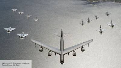 Дэвид Экс - Forbes: США специально подставили бомбардировщики B-52 под радары России - politros.com - Россия - США