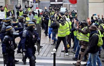 Во Франции - Протесты "желтых жилетов" во Франции: полиция применила слезоточивый газ - rbc.ua - Франция - Париж - Paris