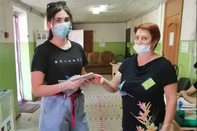 В Краснодарском крае избирателям, которые голосуют впервые, вручают подарки - kubnews.ru - Краснодарский край