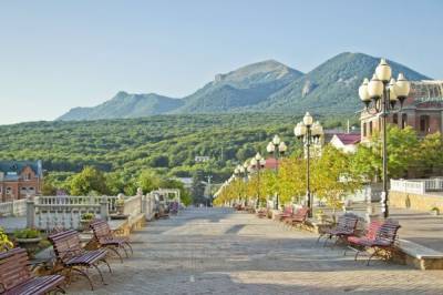 Ставропольские курорты за 8 месяцев 2020 года посетили около 300 тысяч человек - newsland.com - Минеральные Воды