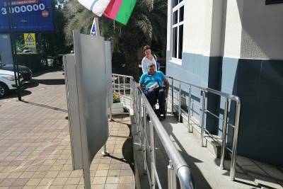 В Краснодарском крае почти 2 тыс. избирательных участков оборудовали пандусами и кнопками вызова - kubnews.ru - Краснодарский край