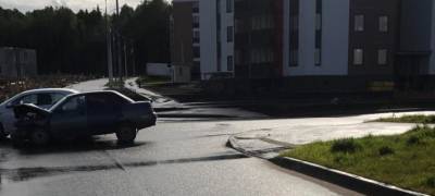 В Карелии юный водитель "ВАЗа" протаранил автомобиль с пенсионеркой (ФОТО) - stolicaonego.ru - Петрозаводск - республика Карелия