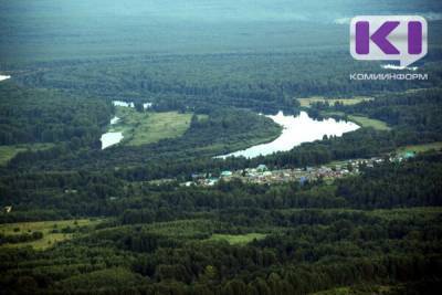 В Печорском районе поднимали вертолет, чтобы найти трех человек на реке Большой Аранец - komiinform.ru - Печора - район Печорский