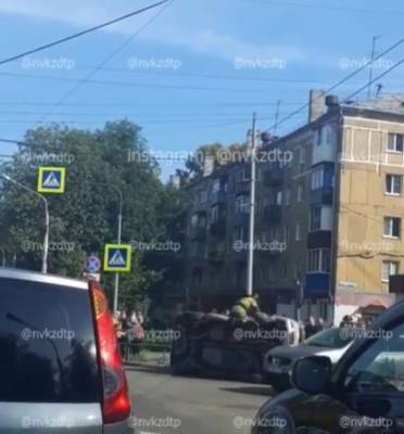 В Кузбассе автомобиль перевернулся в результате ДТП - gazeta.a42.ru - район Новокузнецка