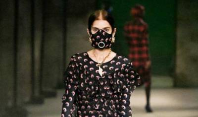 Как пандемия изменила высокую моду: защитная маска стала важнейшим аксессуаром (ФОТО) - enovosty.com - Лондон - Париж - Нью-Йорк