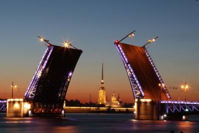 Стало известно, с каким европейским городом сравнивают Петербург - abnews.ru - Москва - Россия - Санкт-Петербург - Париж - Нью-Йорк