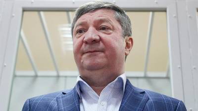 Халил Арсланов - Экс-главу Генштаба обвинили в вымогательстве 12 млн рублей - iz.ru - Россия