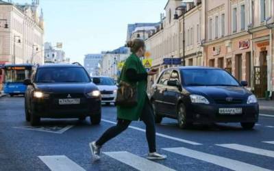 Владимир Сергиенко - Верховный суд обязал водителей дожидаться, пока пешеходы покинут дорогу (3 фото + 1 видео) - skuke.net