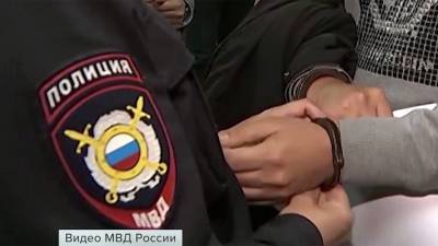 Эдгард Запашный - Задержаны аферисты, похитившие у россиян более четырех миллионов рублей - 1tv.ru - Санкт-Петербург - Владикавказ