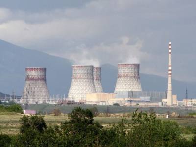 Армяне хотят продлить срок эксплуатации своей устаревшей АЭС - aze.az